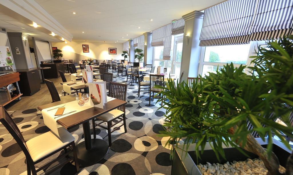 Mercure Rouen Val De Reuil Val-de-Reuil Exteriör bild